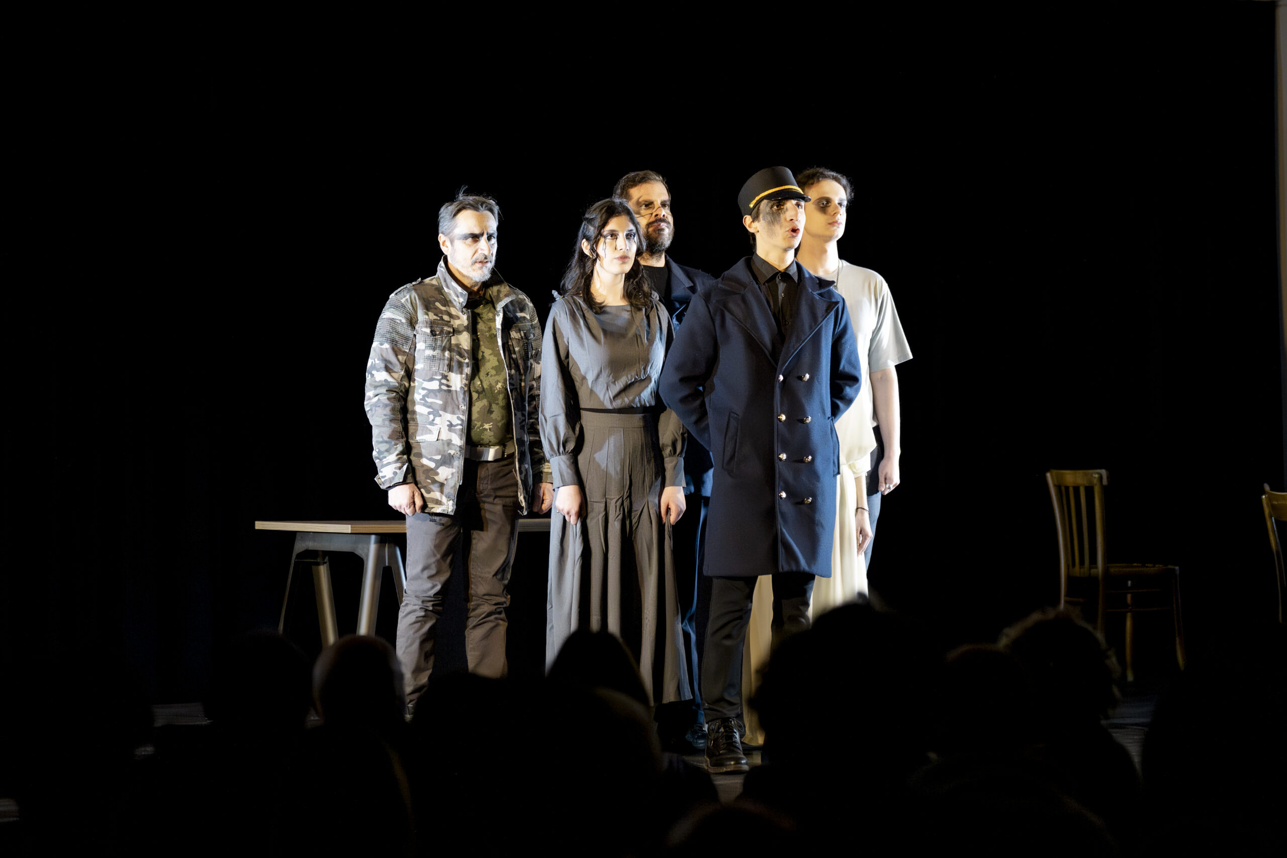 Antigone,
per un pugno di sabbia